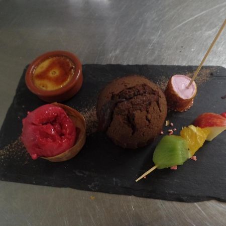 Logis Hotel Restaurant Le Commerce Guichen エクステリア 写真