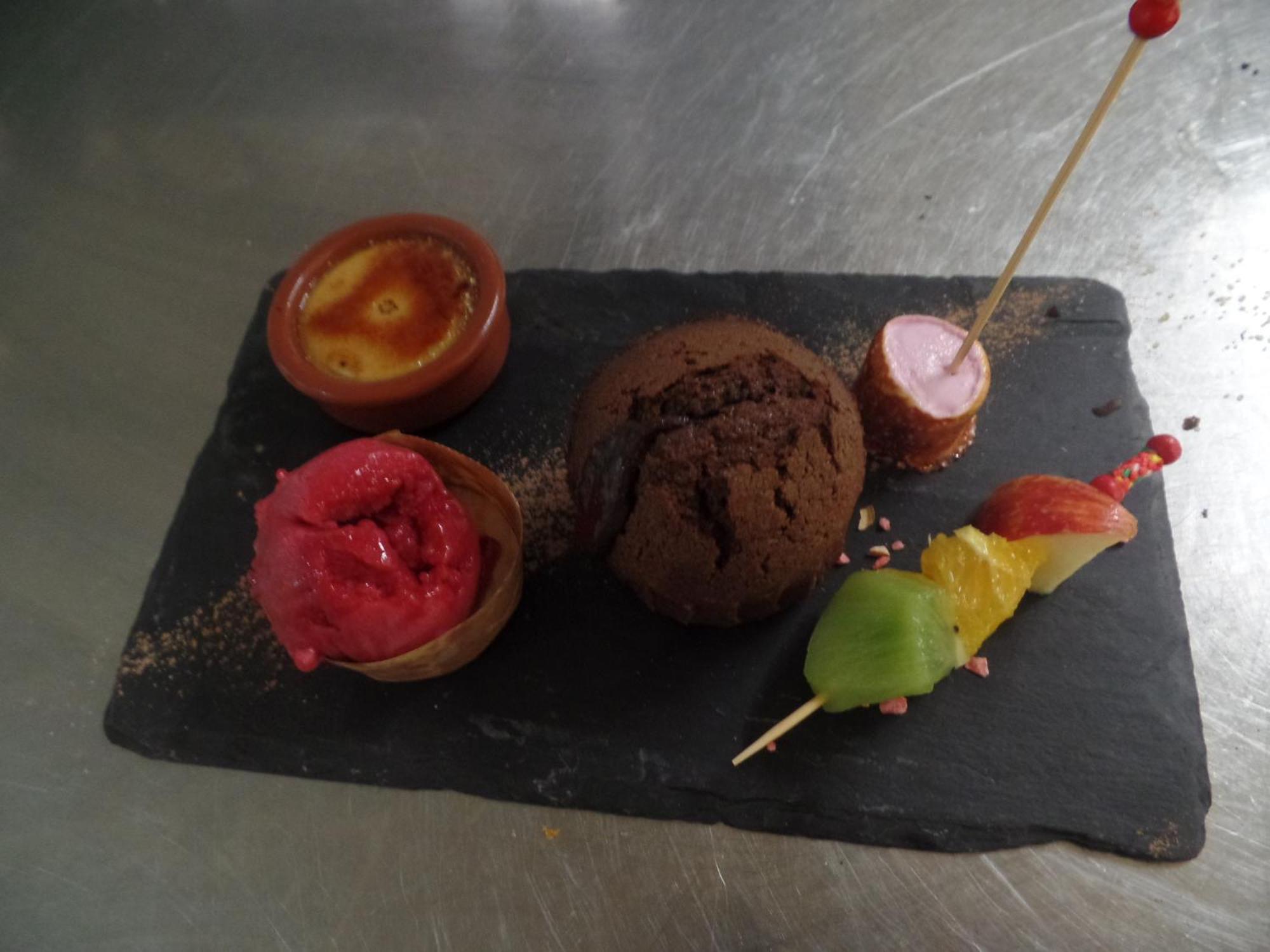 Logis Hotel Restaurant Le Commerce Guichen エクステリア 写真